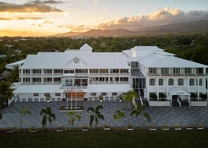 Sheraton Samoa Aggie Grey'S Hotel & Bungalows